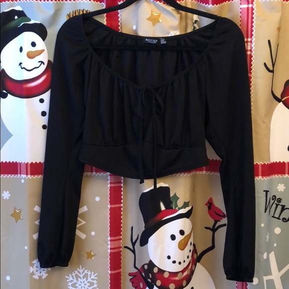 Nasty Gal Ribbed Long Sleeve Keyhole Shirt - Picture 4 of 9